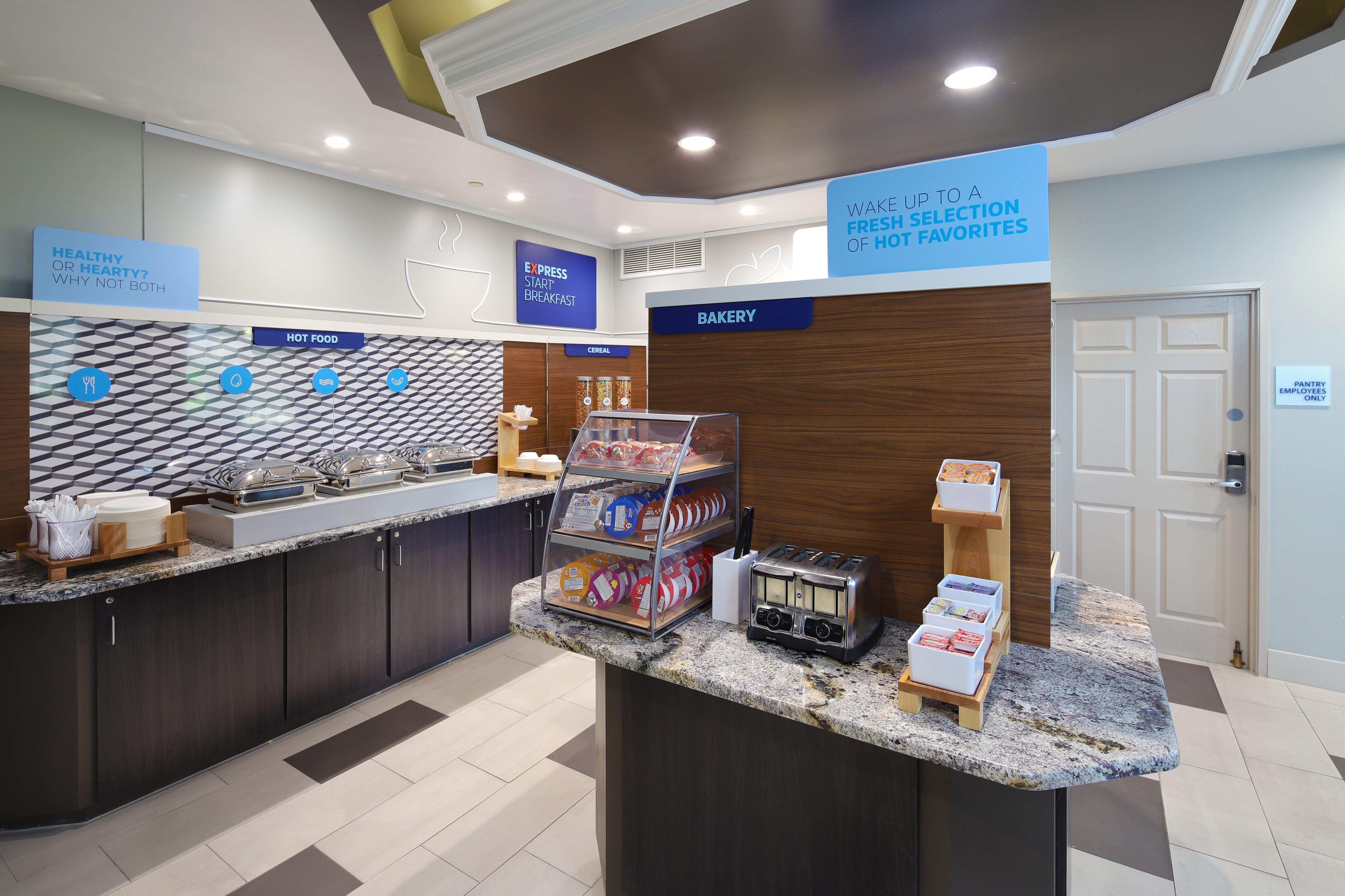 Holiday Inn Express Grand Rapids Southwest By Ihg Grandville Exterior foto